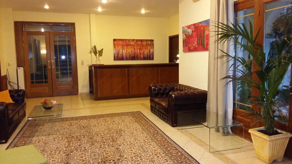Philippos Hotel Apartments Никиана Экстерьер фото